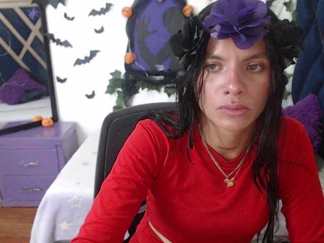 Valeria-Chavez live cam on BongaCams
