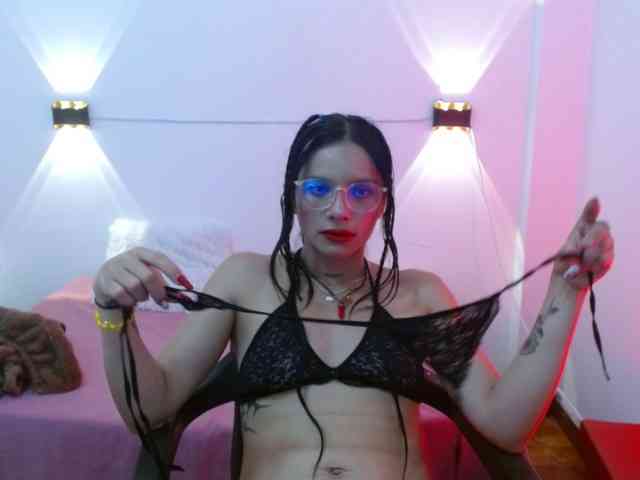 Valeria-Chavez webcam
