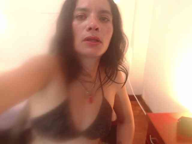 Valeria-Chavez webcam