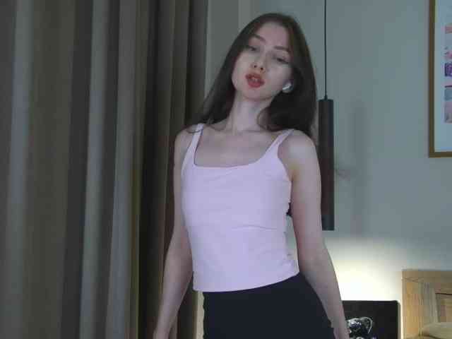 Anamoonlight's cam show statistics and live stream