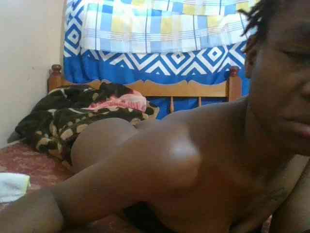 Charliepoco webcam