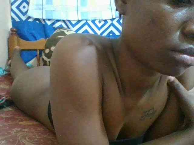 Charliepoco webcam