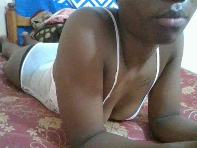 Charliepoco webcam
