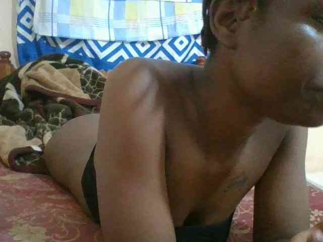 Charliepoco webcam