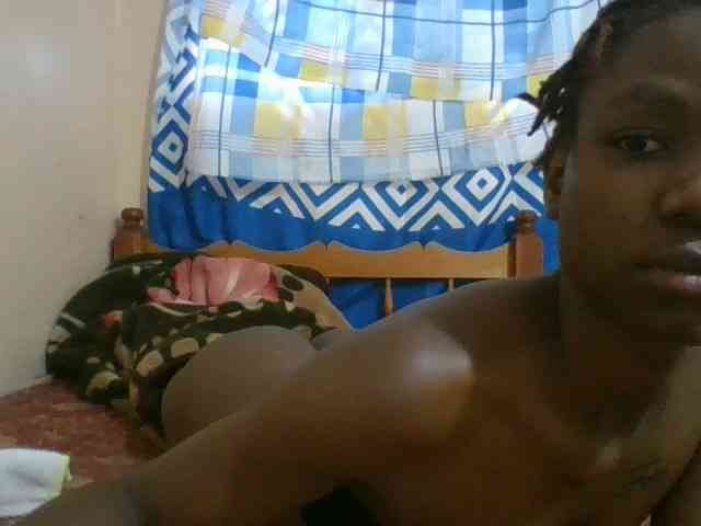 Charliepoco webcam