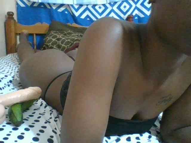 Charliepoco webcam