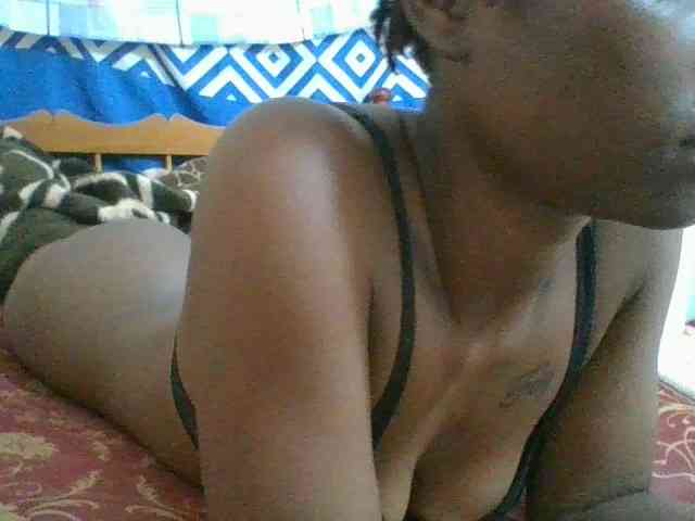 Charliepoco webcam