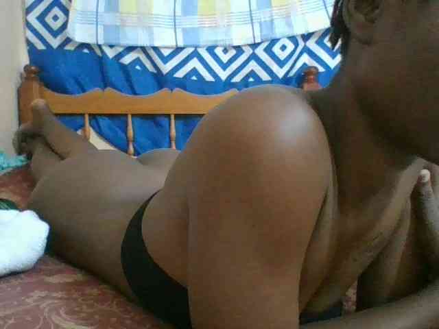Charliepoco webcam