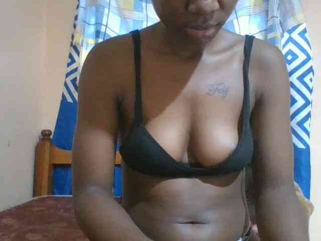 Charliepoco webcam