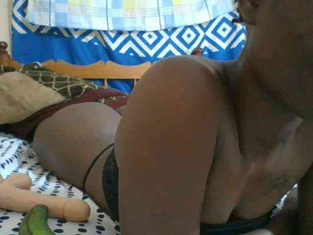 Charliepoco webcam