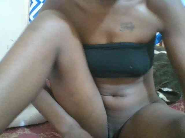 Charliepoco webcam