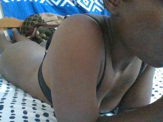 Charliepoco webcam