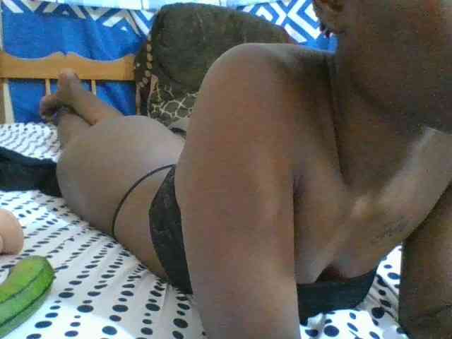 Charliepoco webcam