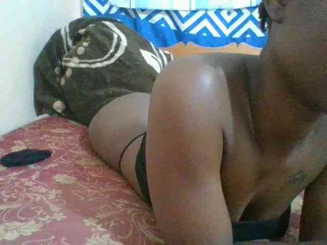 Charliepoco webcam
