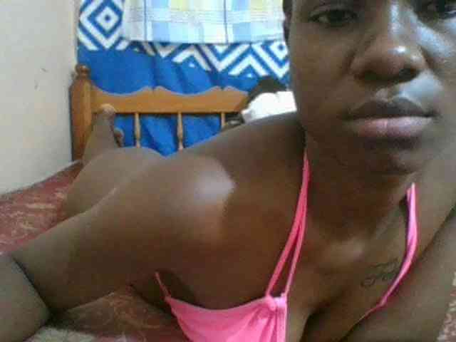 Charliepoco webcam
