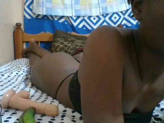 Charliepoco webcam