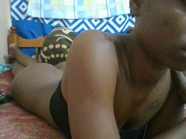 Charliepoco webcam