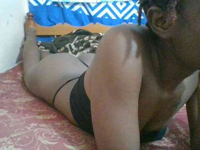 Charliepoco webcam
