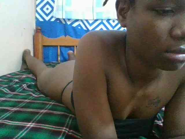Charliepoco webcam