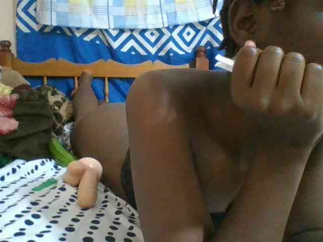 Charliepoco webcam