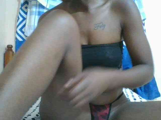 Charliepoco webcam