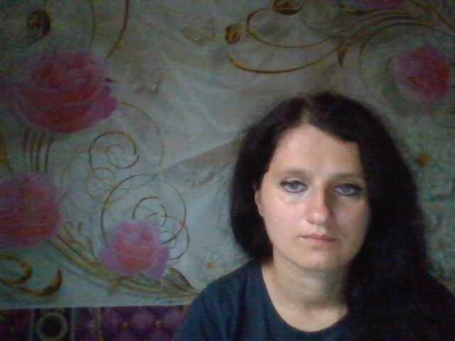 strawbery654 webcam bongacams model stream image