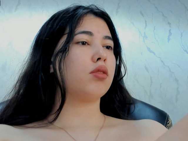 diaralan live cam on BongaCams