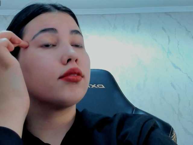 diaralan live cam on BongaCams