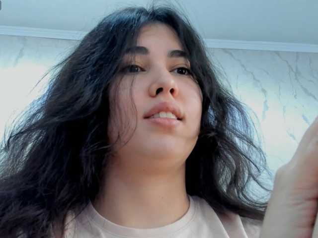 diaralan live cam on BongaCams