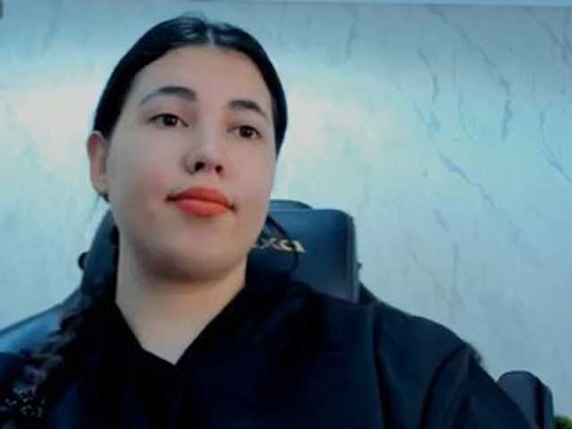 diaralan live cam on BongaCams