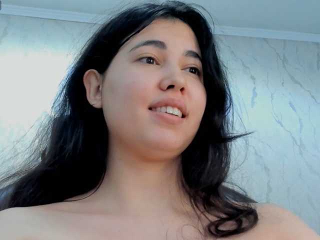 diaralan live cam on BongaCams