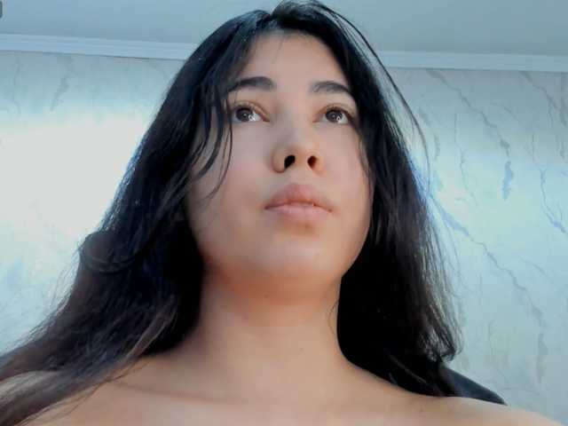 diaralan live cam on BongaCams