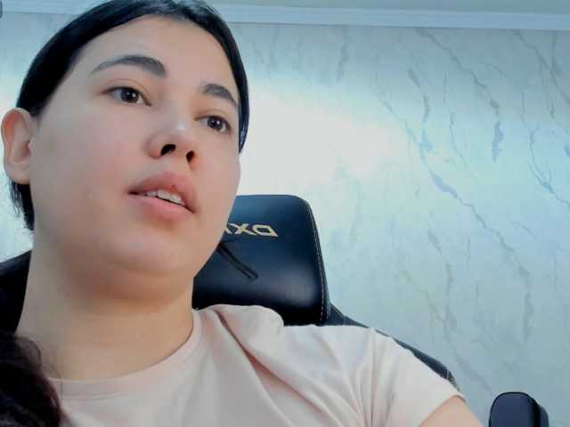diaralan, live now on BongaCams