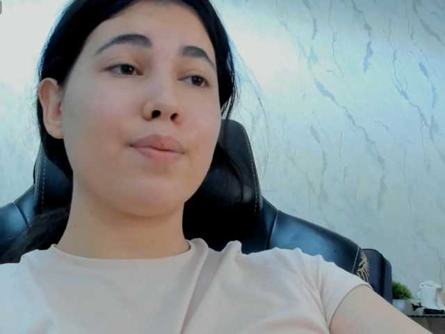diaralan live cam on BongaCams