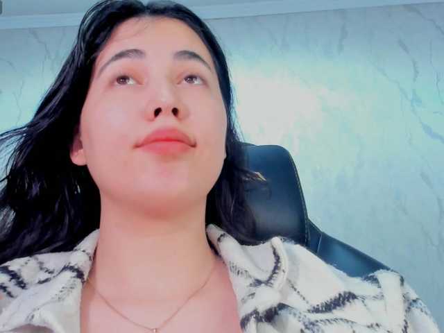 diaralan live cam on BongaCams