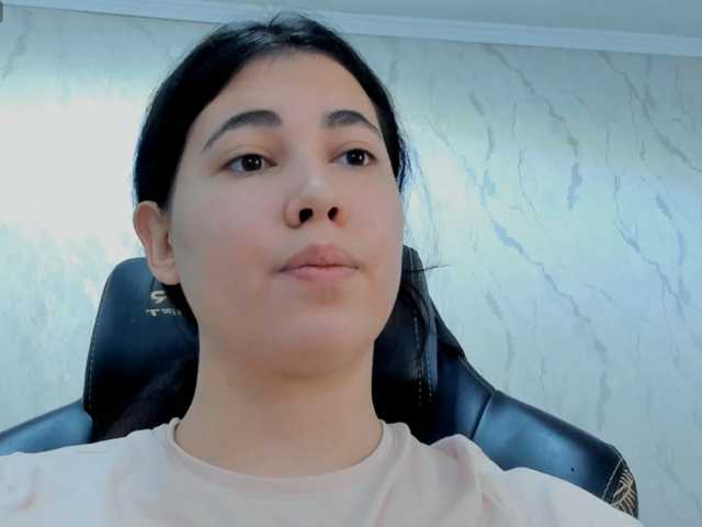 diaralan live cam on BongaCams