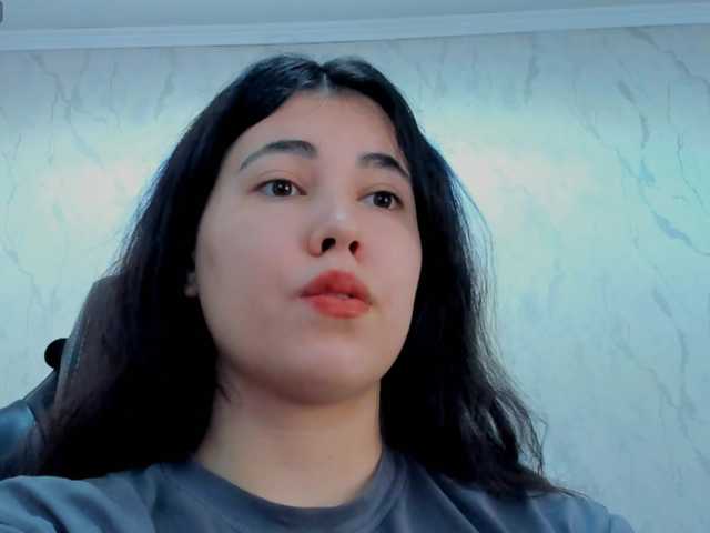 diaralan live cam on BongaCams