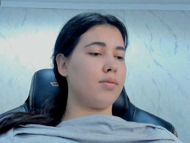 diaralan live cam on BongaCams