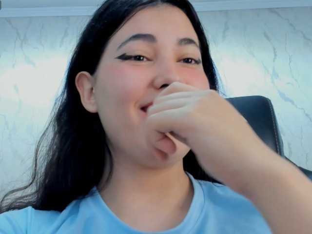 diaralan live cam on BongaCams