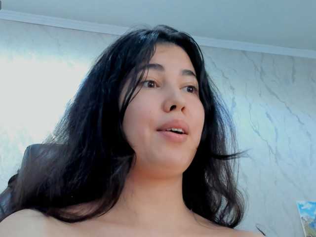 diaralan live cam on BongaCams