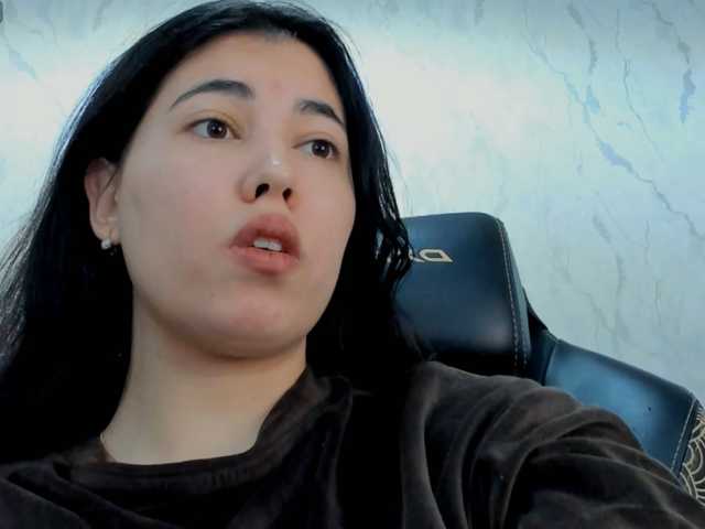 diaralan live cam on BongaCams