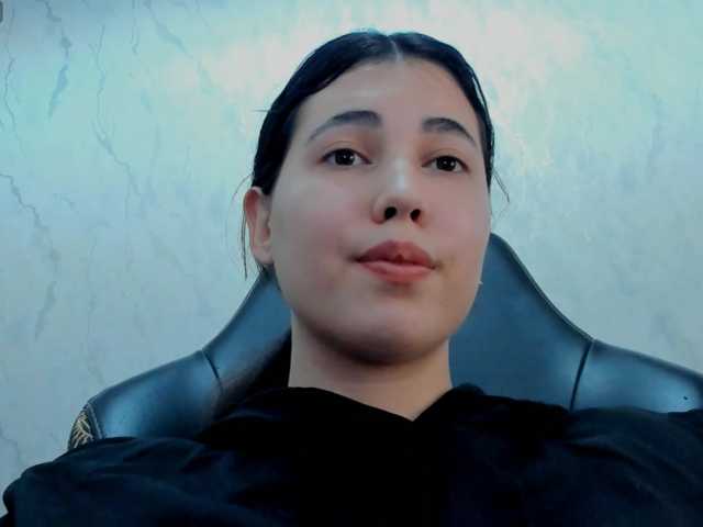 diaralan live cam on BongaCams