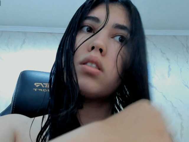 diaralan live cam on BongaCams