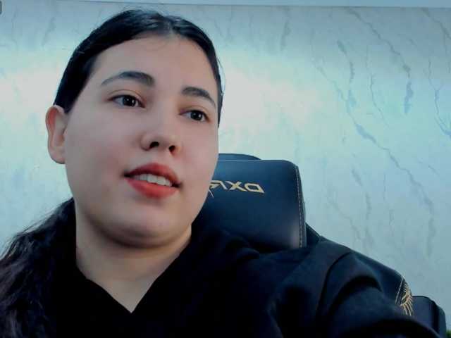 diaralan live cam on BongaCams