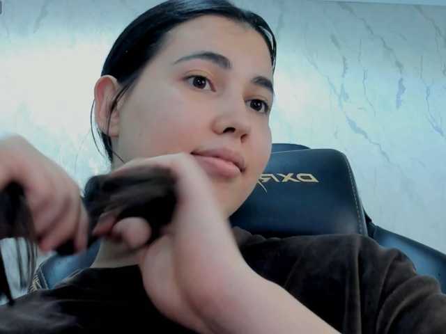 diaralan live cam on BongaCams