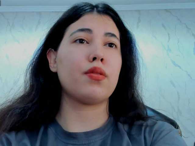 diaralan live cam on BongaCams