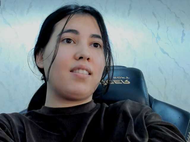diaralan live cam on BongaCams