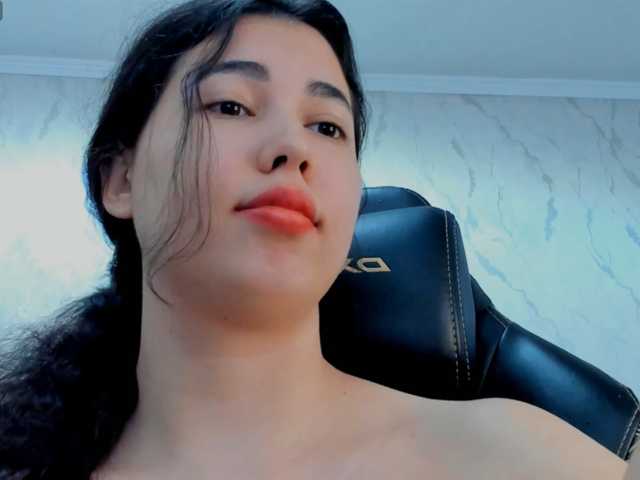 diaralan live cam on BongaCams