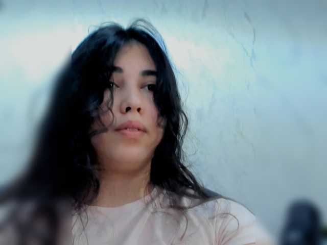 diaralan live cam on BongaCams