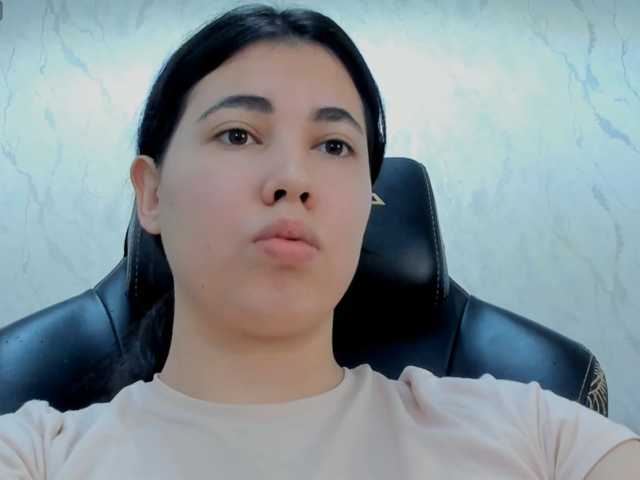 diaralan live cam on BongaCams